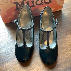 Black Mudd T-Strap Heels w/ white stitching detail
